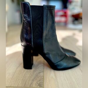 AQUATALIA Black Ankle Boot Size 8.5